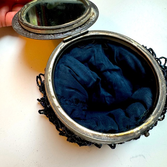 Antique Art Deco Blue Iridescent tassel beaded mirror pouch~Silver Repousse Lid - Picture 4 of 10